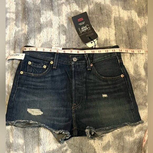Levi’s 501® HIGH RISE WOMEN'S SHORTSSize 25 - Picture 7 of 13